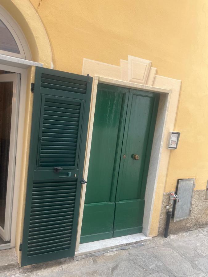 Loft Sofia A Pochi Metri Dal Mare Apartment Moneglia Ngoại thất bức ảnh